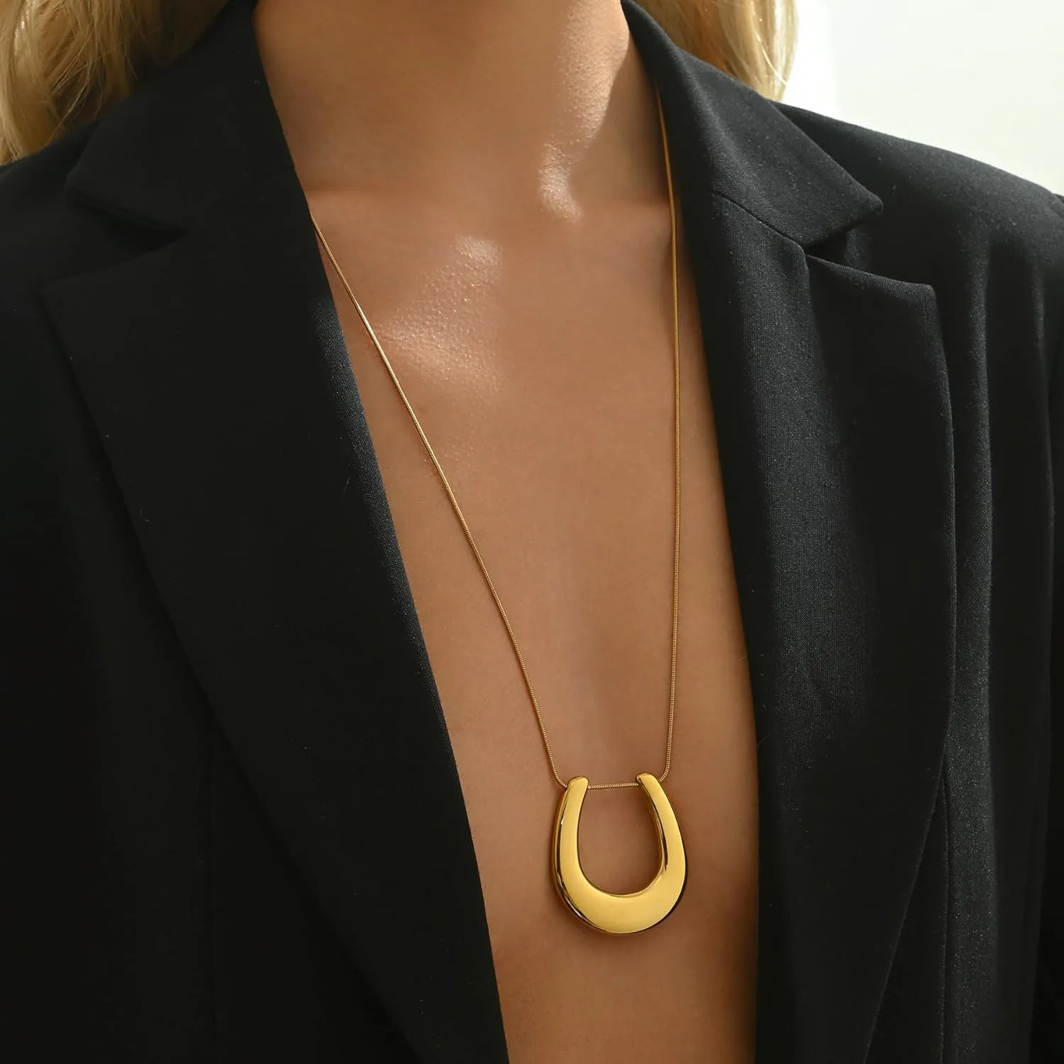 18K Gold Plated Twist Pendant Necklace Satellite Chain Sun Pendants Long Horseshoe Snake Chain Necklace Statement Jewelry Gift