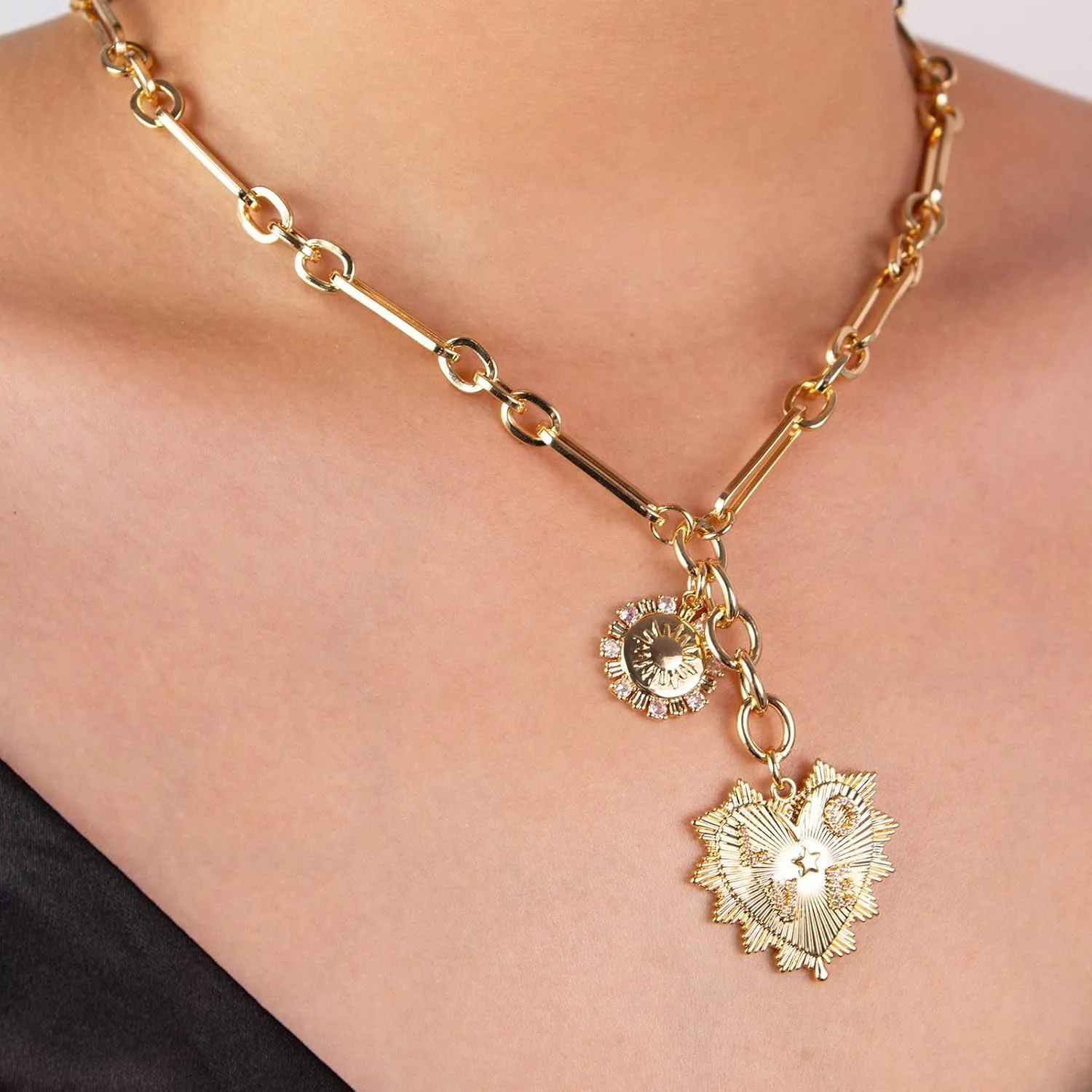 Chunky Gold Charm Heart Necklace for Women & Teens - 18K Gold-Plated Sun Pendant Chain, Hip Hop Jewelry, Stylish Accessories