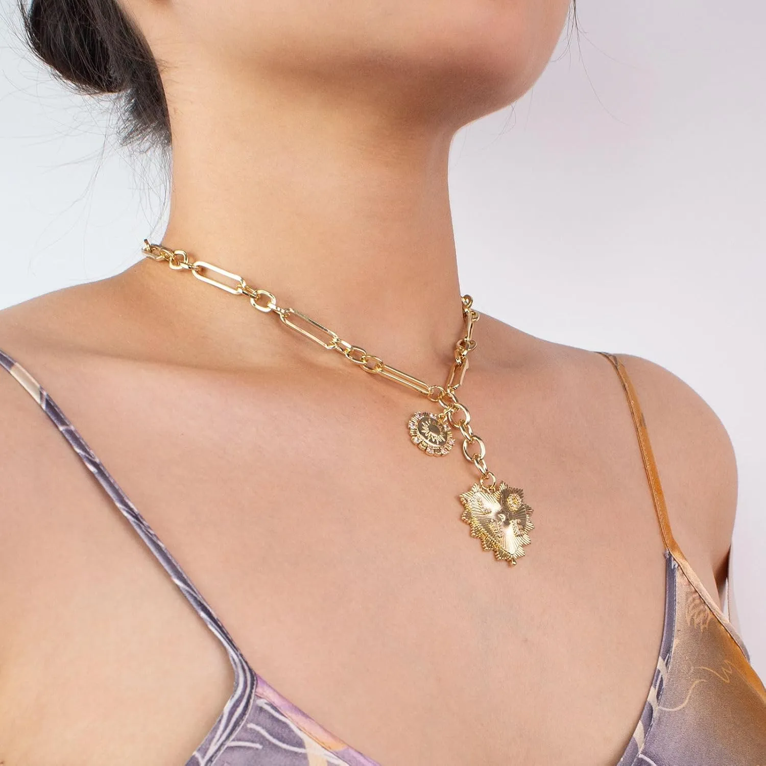 Chunky Gold Charm Heart Necklace for Women & Teens - 18K Gold-Plated Sun Pendant Chain, Hip Hop Jewelry, Stylish Accessories