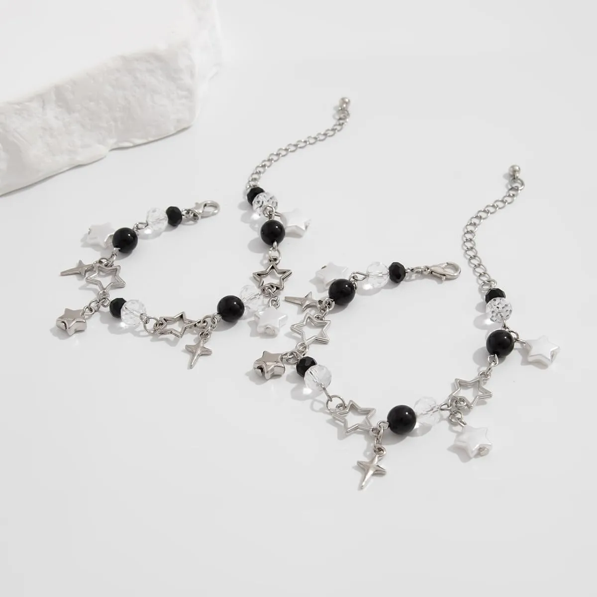 Cool Punk Y2K Star Beaded Bracelet for Women Handmade Pentagram Star Strawberry Flower Bracelet Aesthetic Grunge Punk Beads Bracelet for Couples Friends BFF Jewelry Gifts
