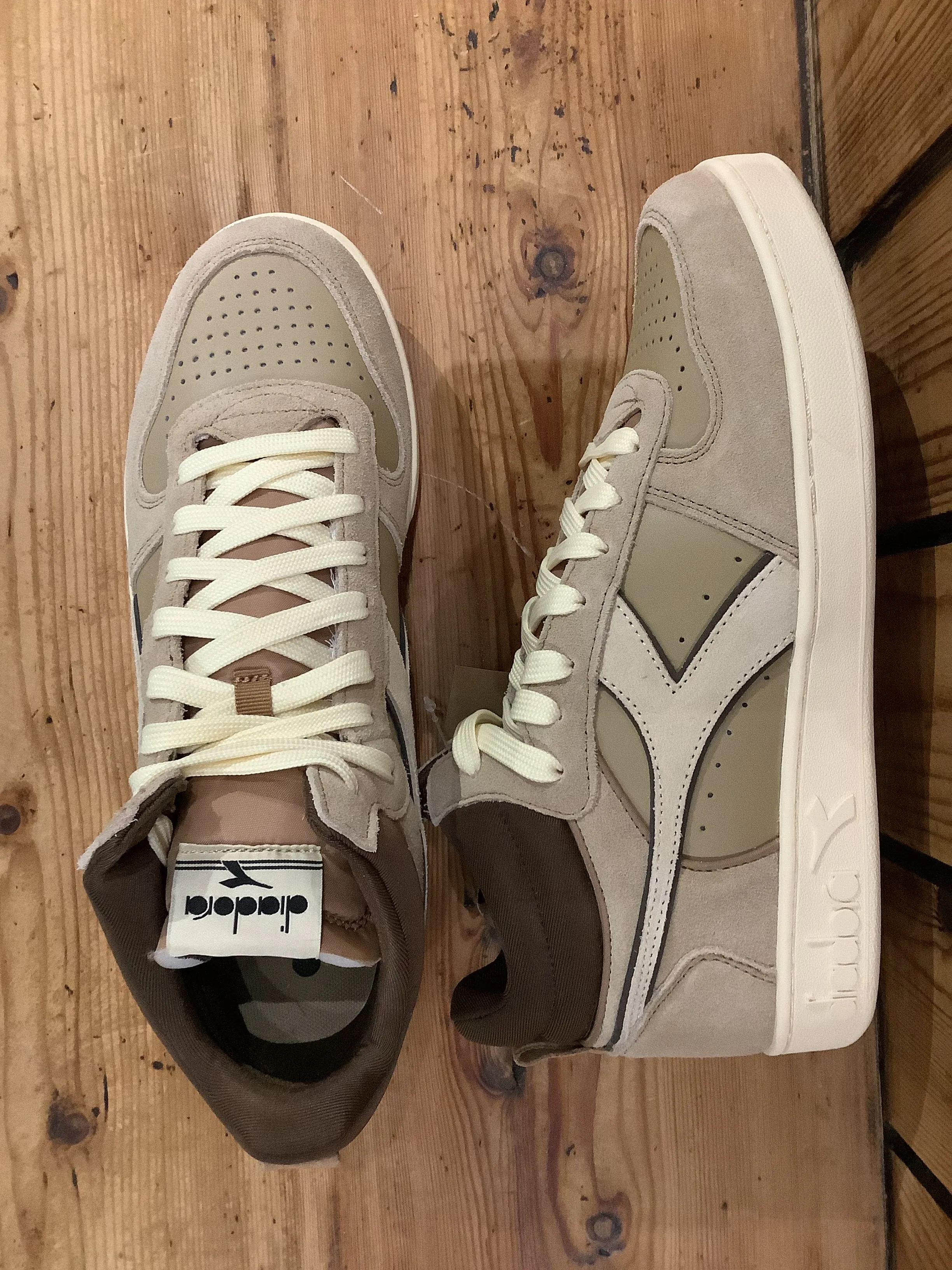 Diadora Magic Basket Demi Cut Suede Leather