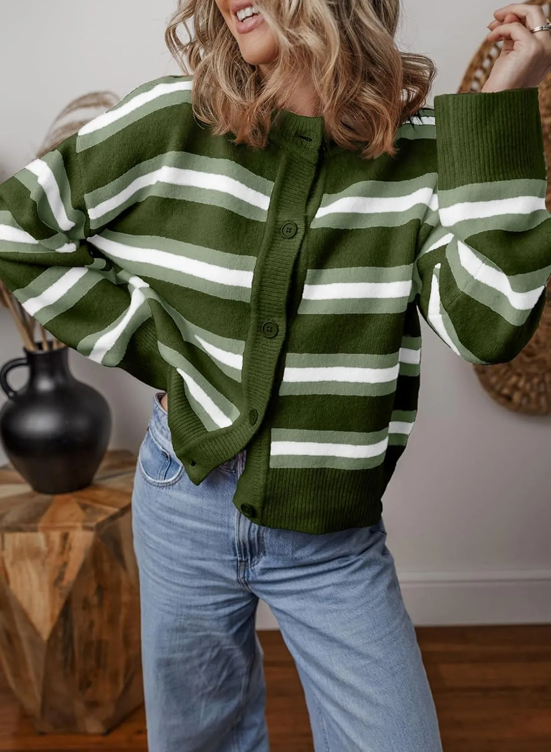 EVALESS Women's Striped Cardigan Sweaters Trendy Lightweight Chunky Knit Cropped Sweaters Outfits Outerwear Coats