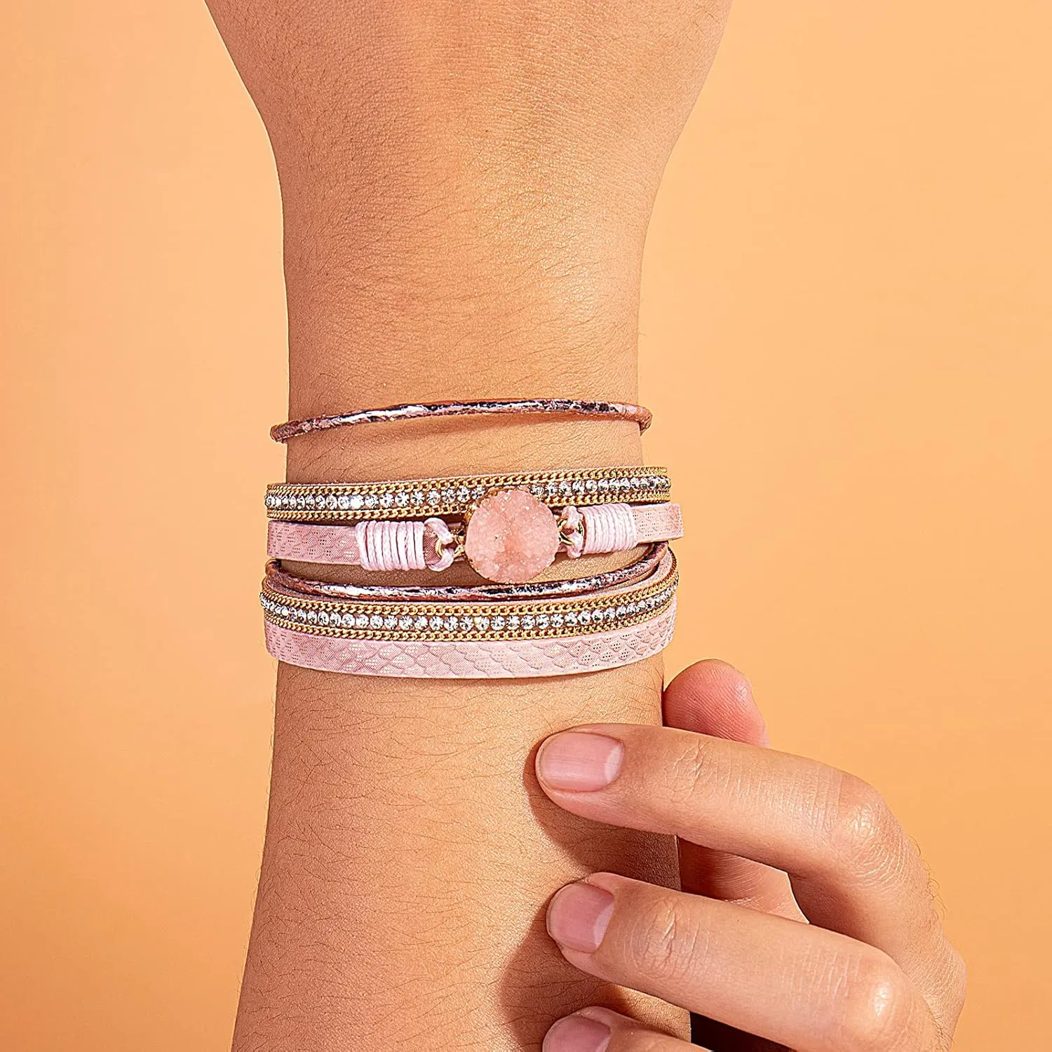 FANCY SHINY Boho Wrap Bracelets Leather Cuff Bracelet Bohemian Jewelry Resin Stone Leather Necklace with Clasp for Women