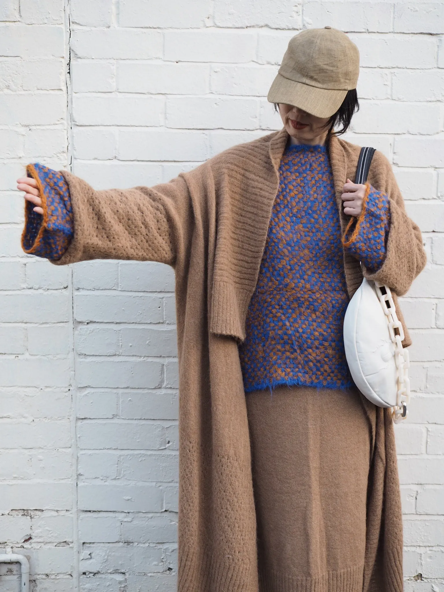 Light weight cardi  (Alpaca) - Camel