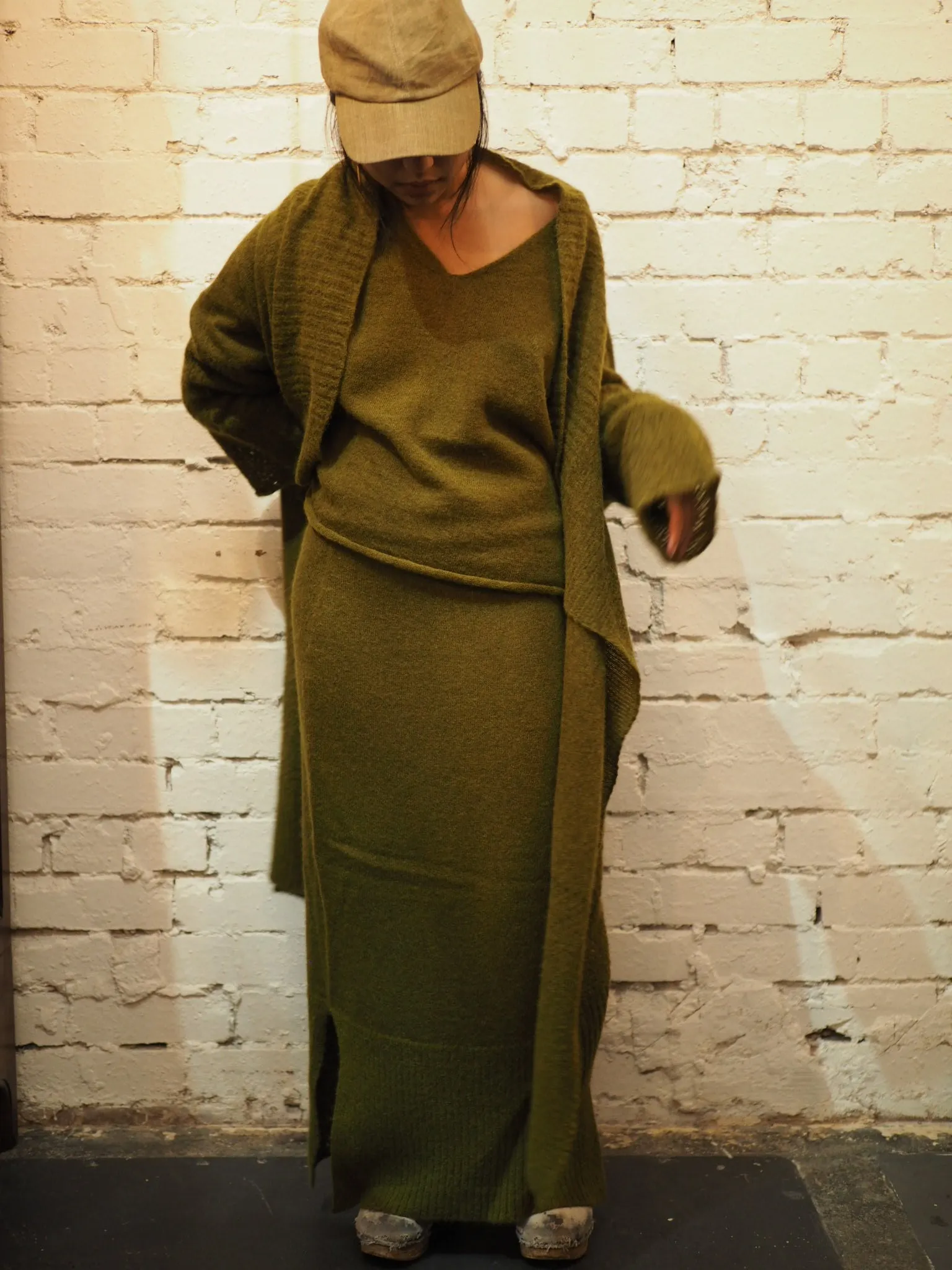 Light weight cardi (Alpaca) - Moss green