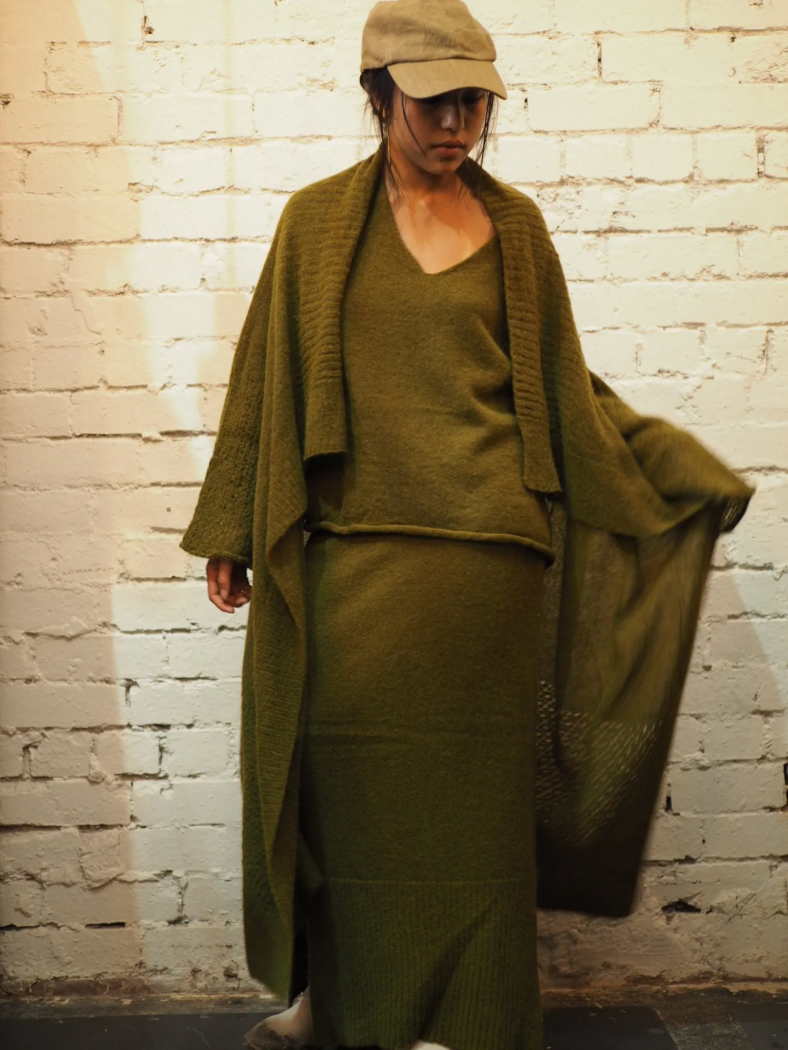 Light weight cardi (Alpaca) - Moss green