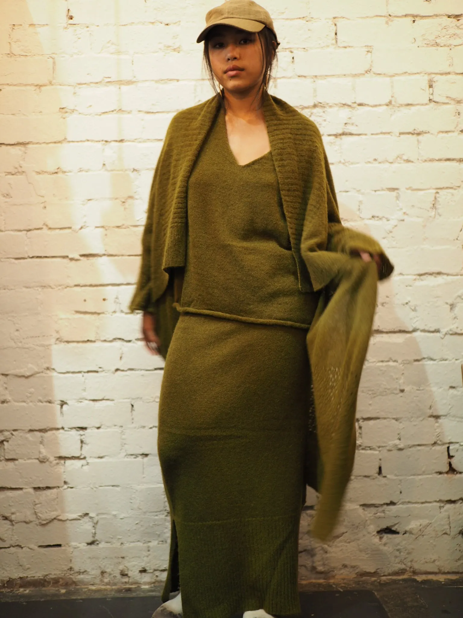 Light weight cardi (Alpaca) - Moss green