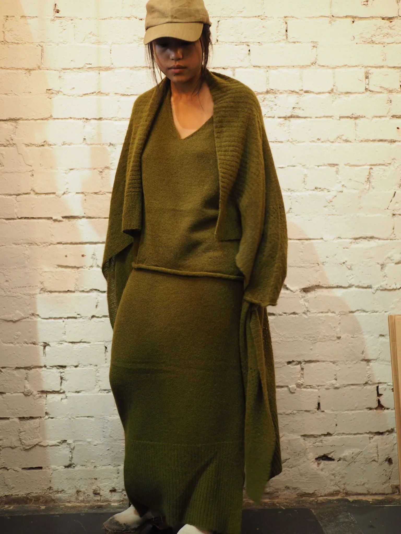 Light weight cardi (Alpaca) - Moss green