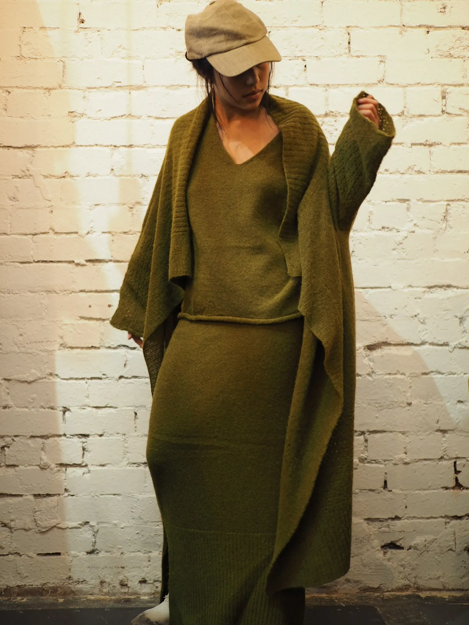 Light weight cardi (Alpaca) - Moss green