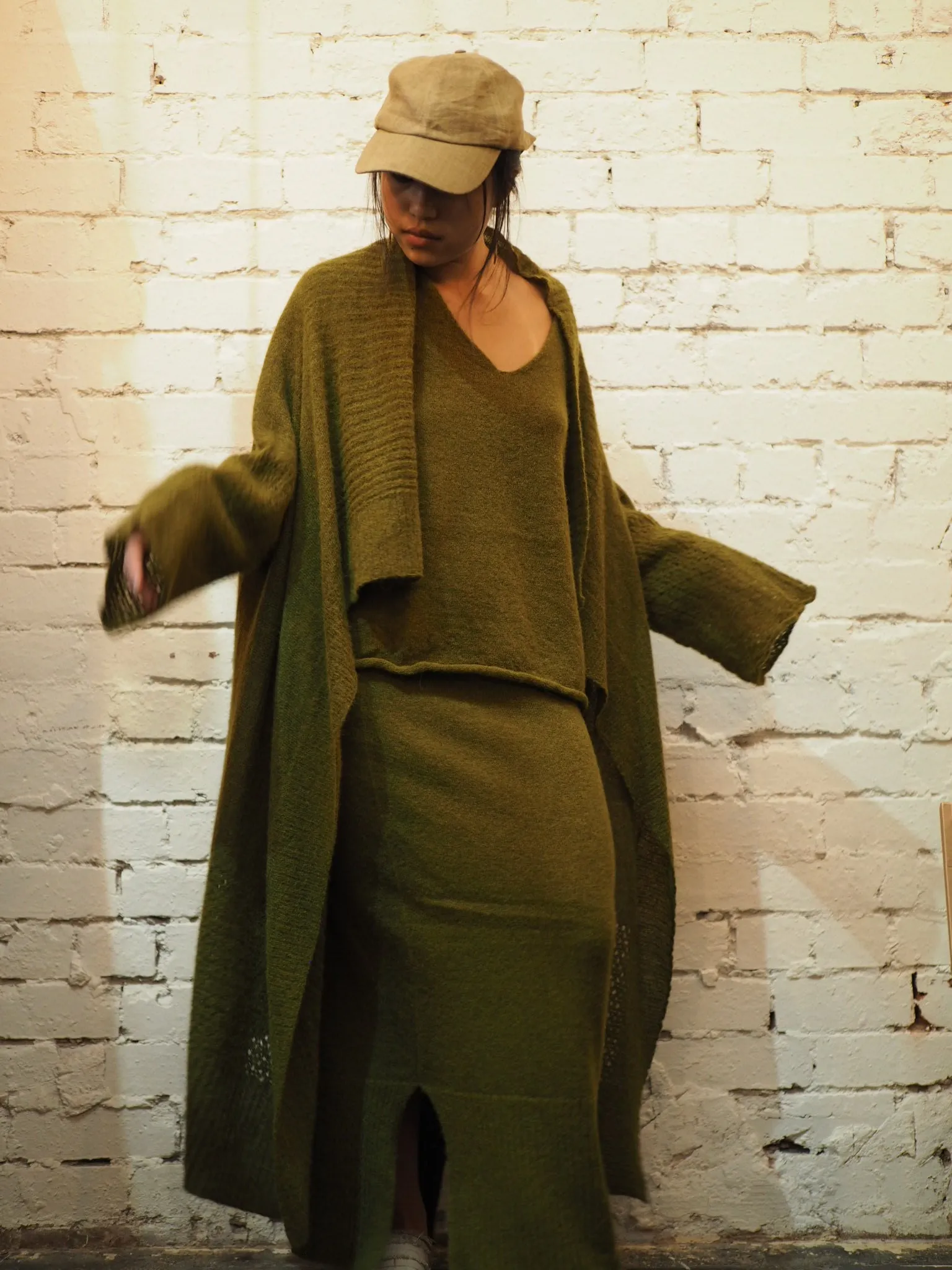 Light weight cardi (Alpaca) - Moss green