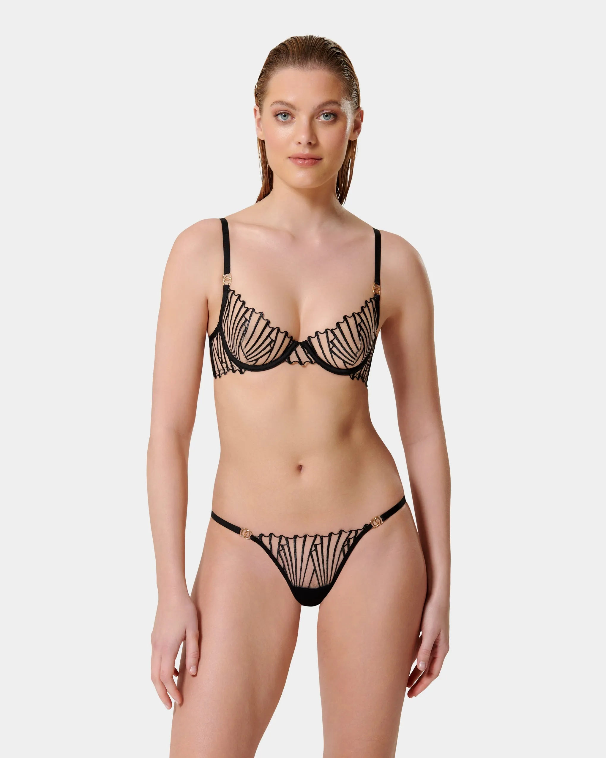 Set: Goya Black/Sheer