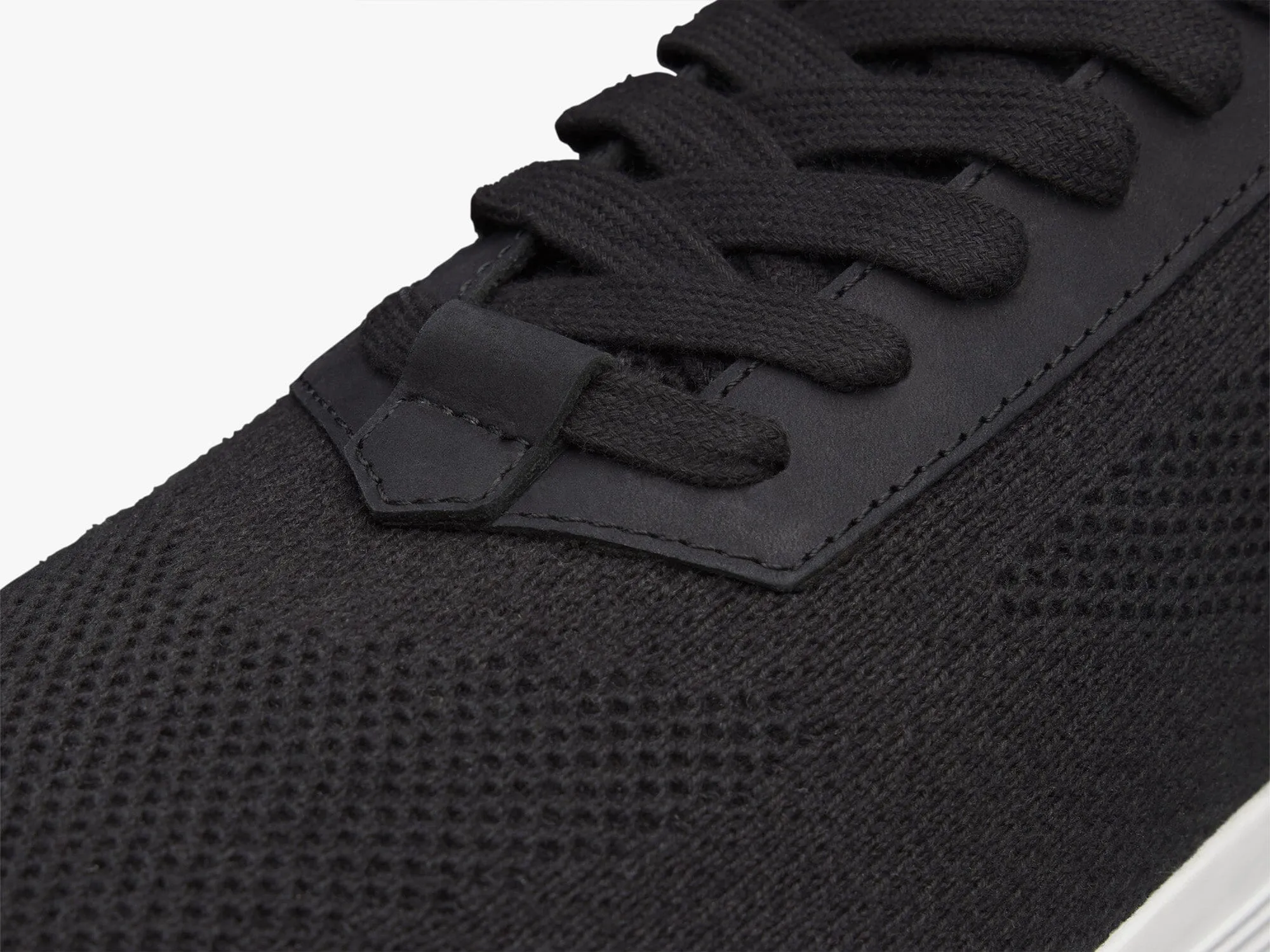 SupremeKnit Trainer