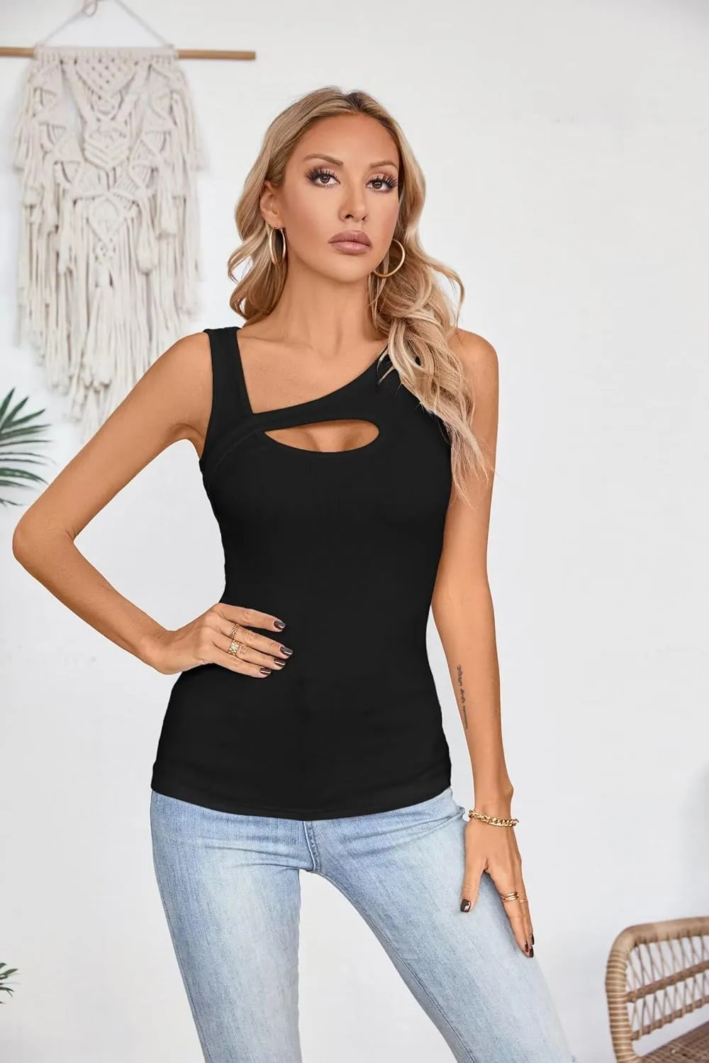 VICHYIE Womens Summer Cutout Tank Tops Sleeveless Shirts Ribbed Tanks Slim Fitted Y2K Sexy Basic Tee Shirt