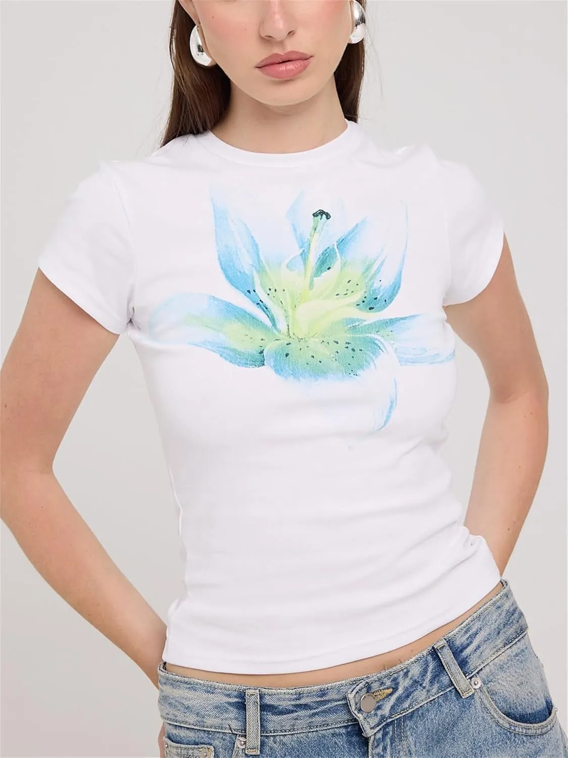 Women Floral Print Baby Tees Y2k Graphic Crew Neck Short Sleeve Crop Top Teen Girl Summer Aesthetic Vintage Shirt