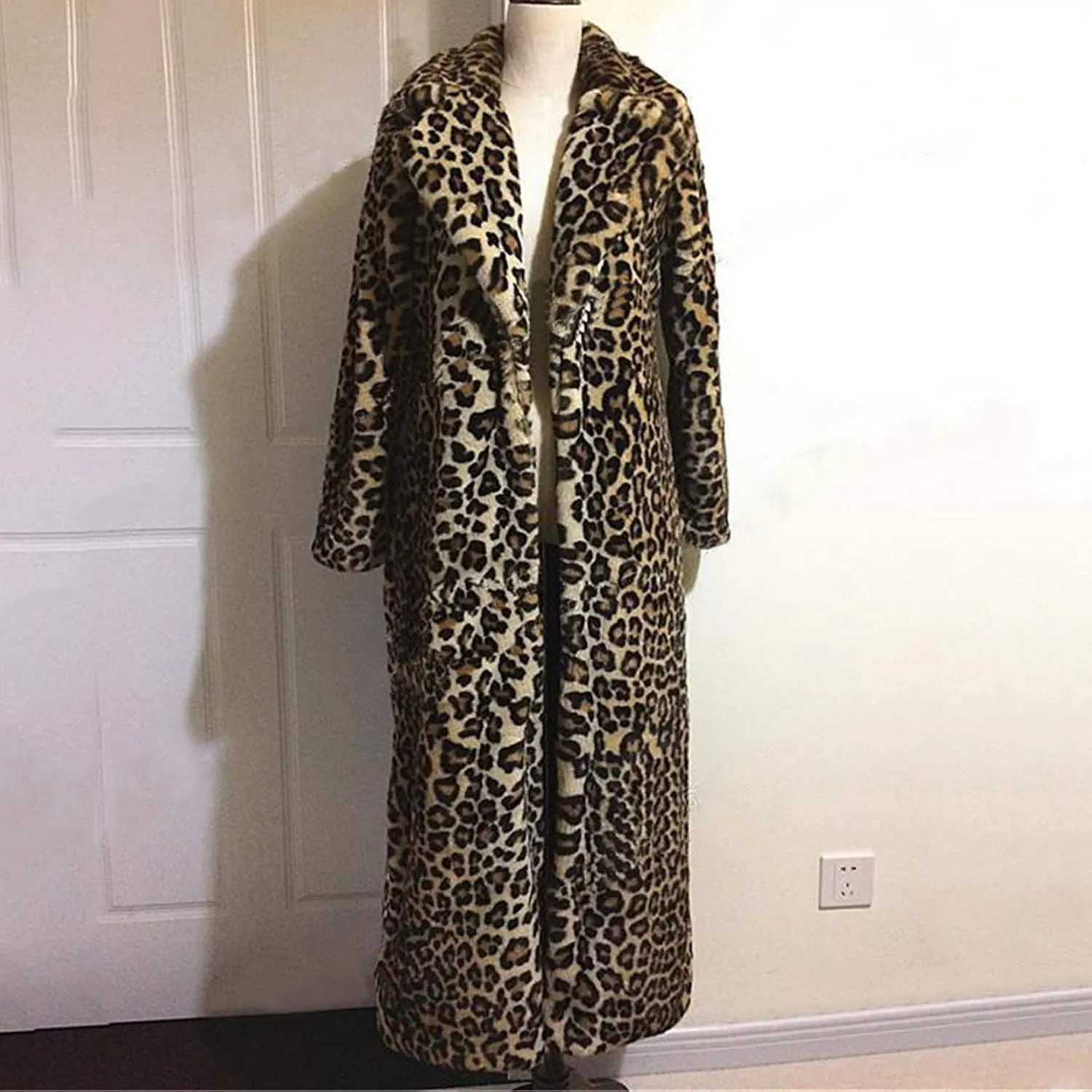 Womens Trendy Leopard Overcoat Ultra Long and Tall Faux Fur Coat Winter Warm Thicken Jacket to Ankles Cardigan Coats